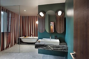 Room12