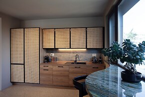 Room12