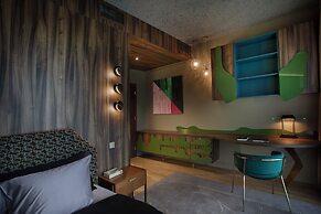 Room12