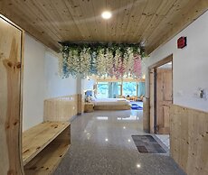 Mb Igloo Resort