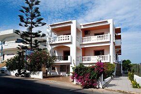 Captain Michalis Apartments - 750m from Kalamaki beach