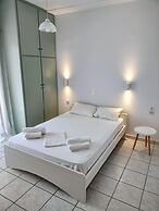 Captain Michalis Apartments - 750m from Kalamaki beach