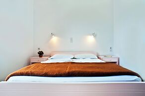 Captain Michalis Apartments - 750m from Kalamaki beach