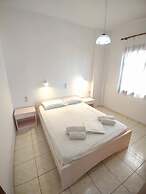 Captain Michalis Apartments - 750m from Kalamaki beach