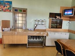 KENLANDS RELAX INN