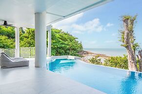 Replay Pool Villa