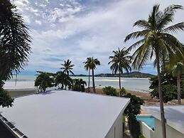 Replay Pool Villa