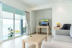 Replay Pool Villa