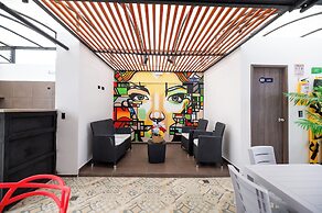 HOTEL LAX