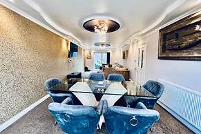 13 Guests - Free Parking - Manchester House