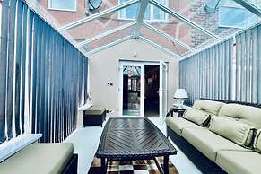 13 Guests - Free Parking - Manchester House