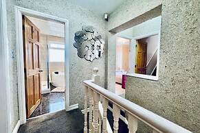 13 Guests - Free Parking - Manchester House