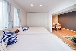 Pacific Coast Enoshima by Tranova