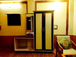 Orange Sky Homestays Jibhi