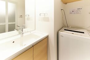 Frontier Comfort Kita-Ikebukuro by Tranova