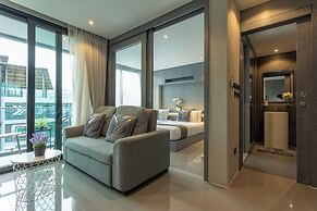 Nicest Condo in City gate Kamala  c118