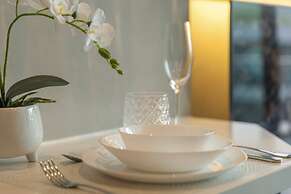 Nicest Condo in City gate Kamala  c118