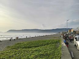 The Waves at Socorro Baler- Hotel A