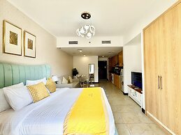 Cosmos Living - Goldcrest Views1