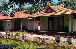 Palmgrove Lake Resort
