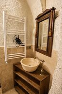 Kayaharman Cave Suites
