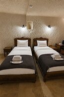 Kayaharman Cave Suites