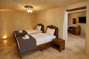 Kayaharman Cave Suites