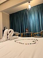Pyramids way inn