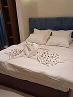 Pyramids way inn
