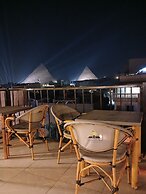 Pyramids way inn