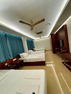 Le Royale Palace