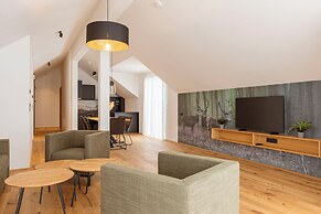 Fiss Suites by ALPS RESORTS