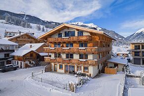 Zugspitz Suites Lermoos by ALPS RESORTS