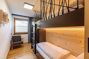 Zugspitz Suites Lermoos by ALPS RESORTS