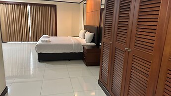 Direct Rooms at Omni Complex Nana