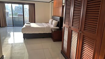 Direct Rooms at Omni Complex Nana