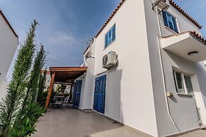 Seaview Sanctuary House