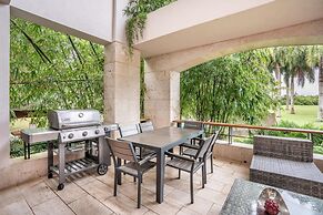 4BR Maid Included Golf Course View 8 Guest
