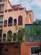 Nikunj Ashram Hotel