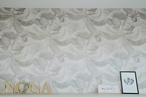 Aunaisin - Nona Kate