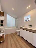 Casas Capela by O'Porto Seven