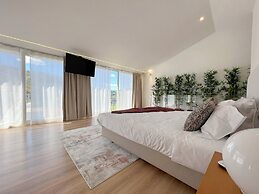 Casas Capela by O'Porto Seven