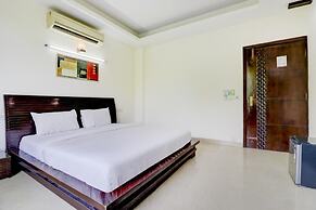 Blue Moon Residency Hotel & Restaurant