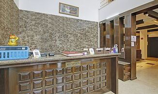 Blue Moon Residency Hotel & Restaurant