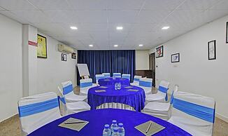 Blue Moon Residency Hotel & Restaurant