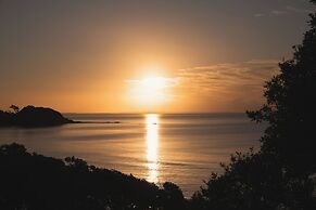 Sunlit Bay Villas