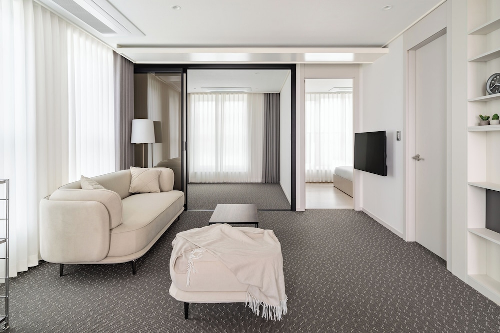 Urbanstay Naksan Beach