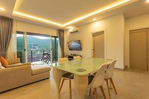 2Beds Award Winning Nai Han Beach c126