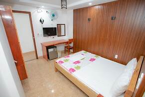 Khanh Gia Hotel