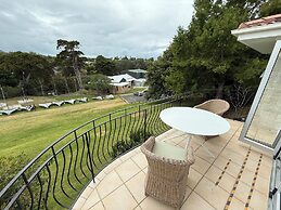 Waiake Beach Apartments